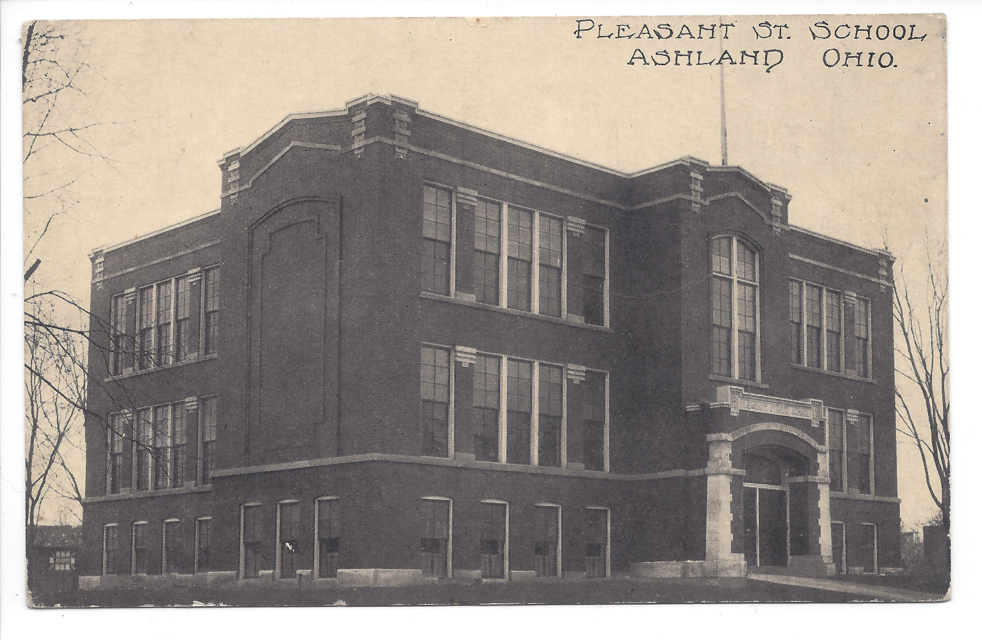 An undated historical postcard of Pleasant Street School.